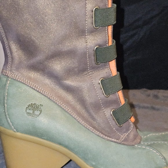 Boots - Picture 2 of 5